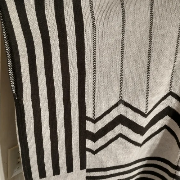 New York & Company Brown Chevron Open Front Sweater - Picture 4 of 11